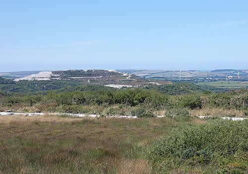 Photo Gallery Image - Caerloggas Down Walk - views towards Bugle